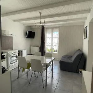 Appartement Meublé 40m2 Classé 2 étoiles. Lumineux 04190, Les Mées